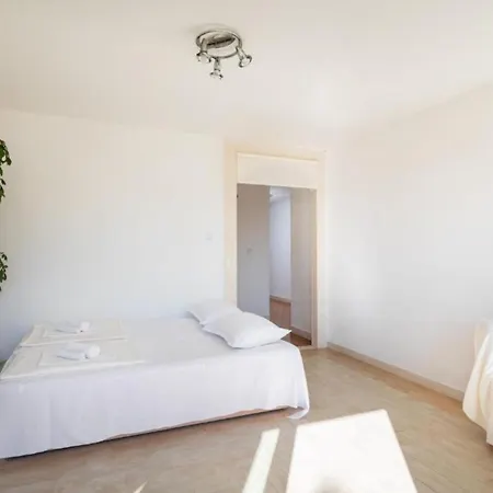 River & Sea Escape Apartment Omis