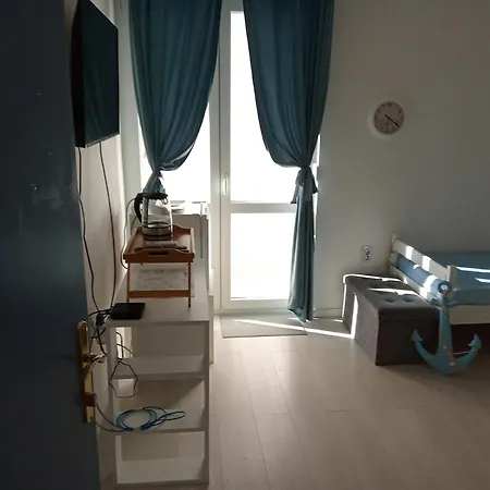 Проживание в семье Adriatic Pearl *